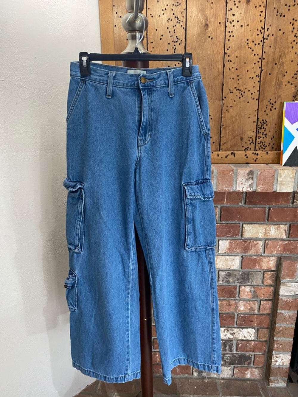 Universal Thread Wide Leg Flare Cargo Jeans in Medium Blue